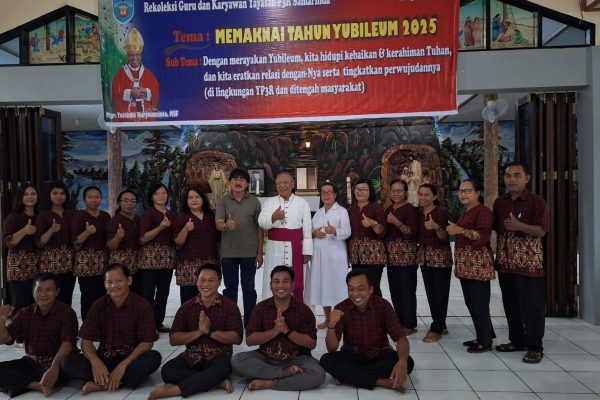 Rekoleksi Guru dan Karyawan Yayasan P3R Samarinda: Merayakan Yubileum 2025 dengan Kebaikan dan Kerahiman Tuhan